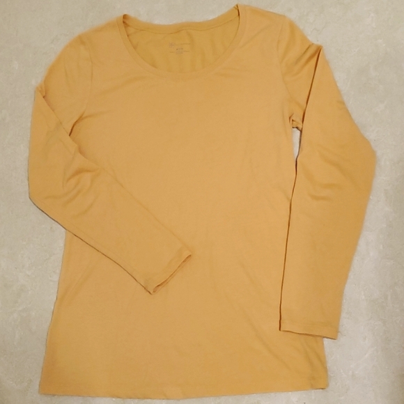 bundle of 2 tees, junior's M - Picture 2 of 10